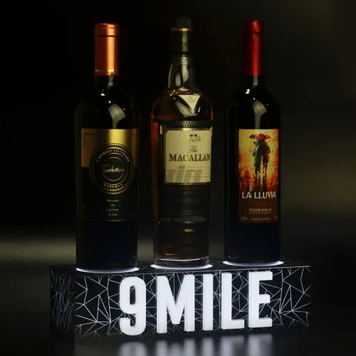 Custom LED wine display rack for red wine in liquor store shelf