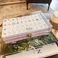 Custom Clear Acrylic Mahjong Storage Box with metal latch lock. High transparent acrylic, fully customizable size and logo. China & Vietnam dual factory supply, ideal storage & display box for mahjong