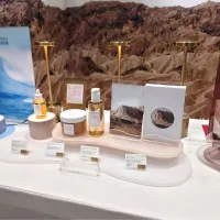 Skincare Product Display Fixture Design for Retail Stores