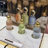 Fragrance Bottle Display Stand Manufacturing Solutions